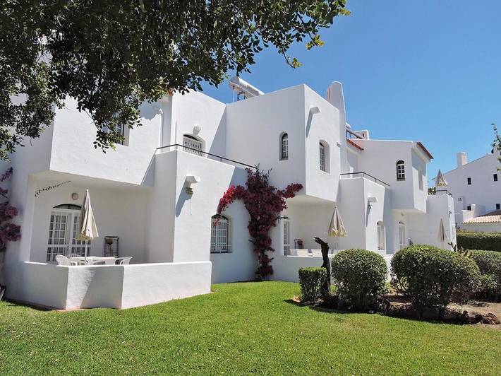 Vivendas de férias para 2 pessoas, com Varanda e Terraço e ainda Jardim and Piscina infantil em Quarteira