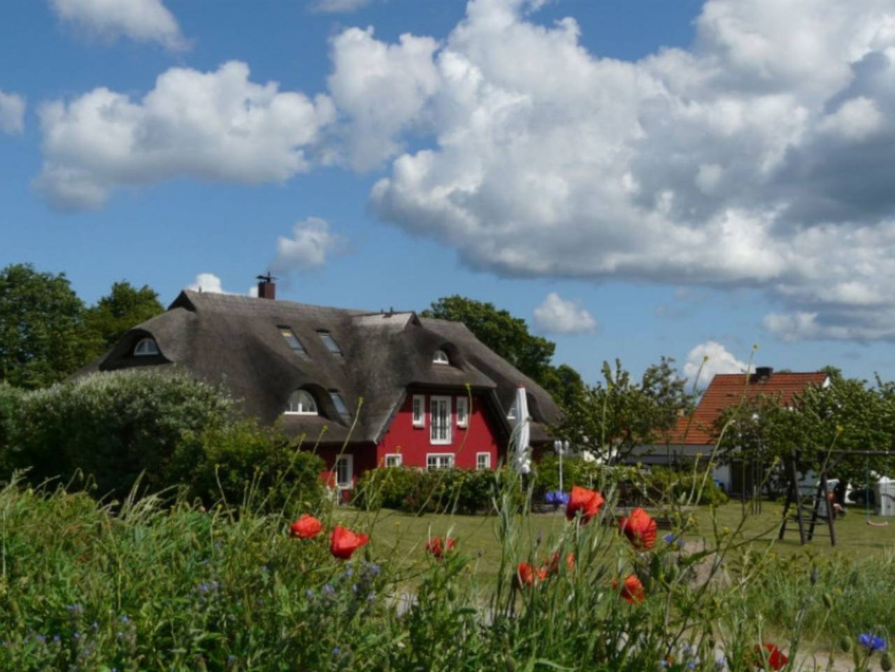 Ganze Ferienwohnung, Karolas Landhus unterm Reetdach - 08 Ferienappartement in Alt Reddevitz, Mönchgut