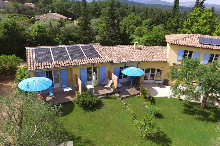 Gîte pour 8 personnes, avec jardin