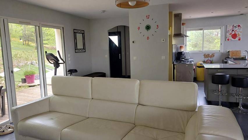 Location de vacances pour 15 personnes, avec vue et jardin ainsi que piscine et terrasse, animaux acceptés à Saint-Germain-du-Bel-Air - 4