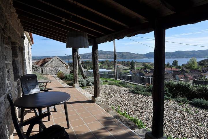 Location de vacances pour 10 personnes, avec Jardin dans Penedones