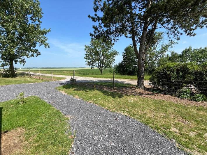 Tente pour 4 personnes, avec jardin ainsi que vue et terrasse dans l' Aisne - 2