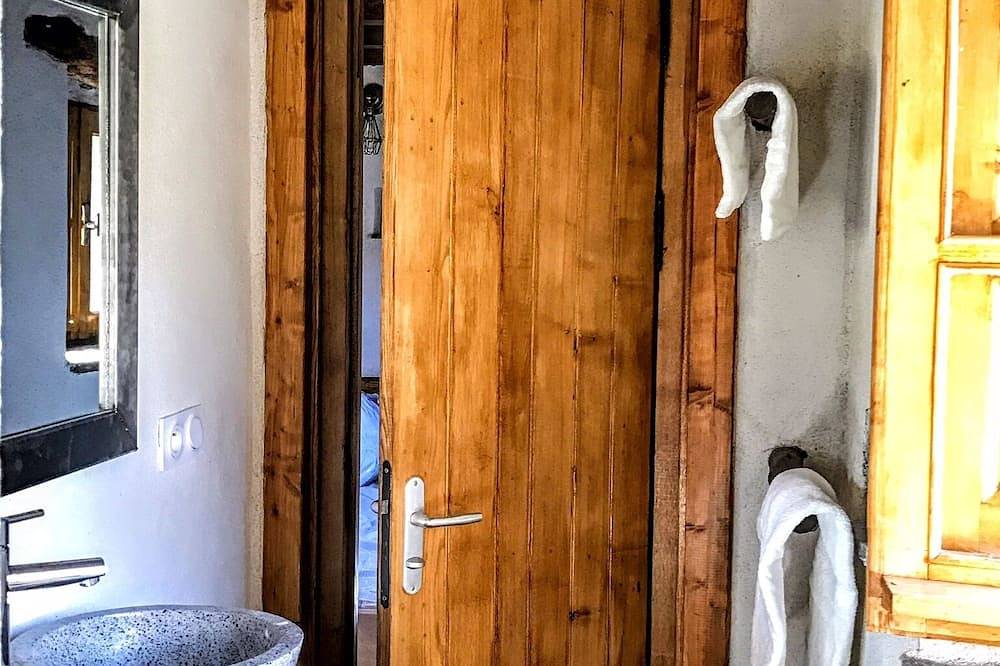 Former “U Fragnu” wine press in Omessa, Région de Corte