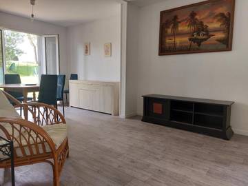 Gîte pour 5 personnes, avec terrasse et jardin, animaux acceptés à Nouans-les-Fontaines