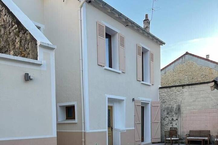 Location de vacances pour 5 personnes, avec jardin à Nanterre