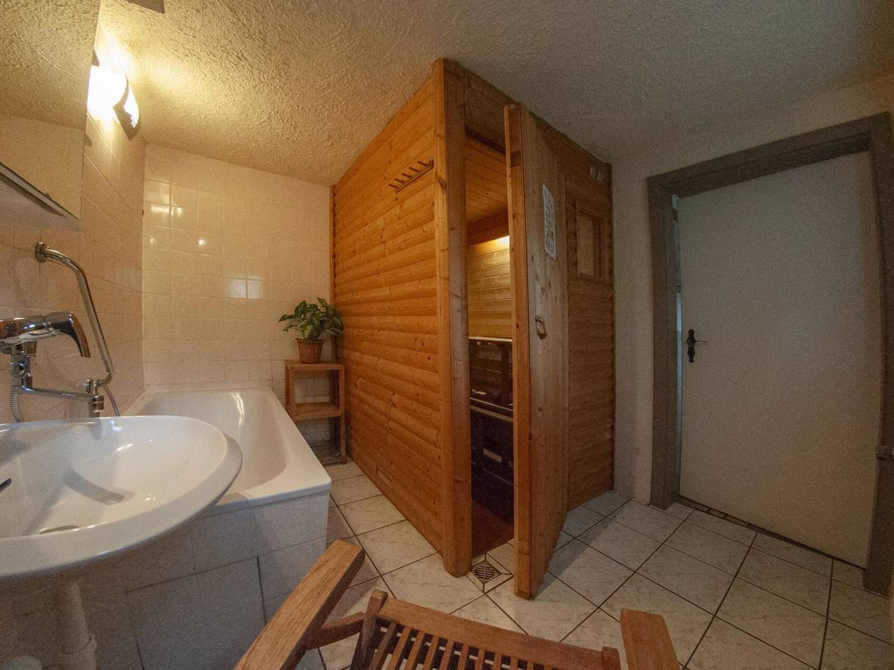 Ferienhaus mit Ofen & Sauna im Thüringer Wald in Emsetal, Waltershausen