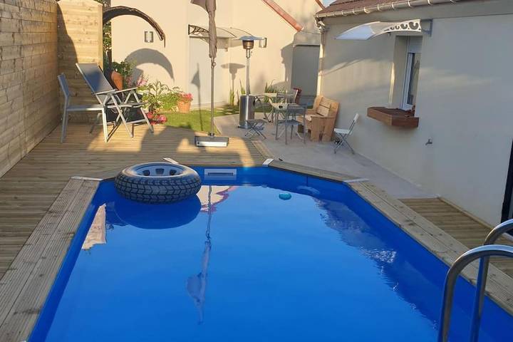 Location de vacances pour 4 personnes, avec Terrasse ainsi que Jardin et Piscine à Saint-Fargeau-Ponthierry - 2