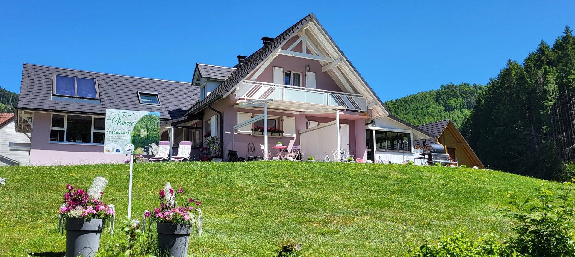 Appartement entier, Appartement « Gîte L'Ecrin Du Sternsee » avec vue montagne, terrasse privée et Wi-Fi in Rimbach-près-Masevaux, Parc naturel régional des Ballons des Vosges