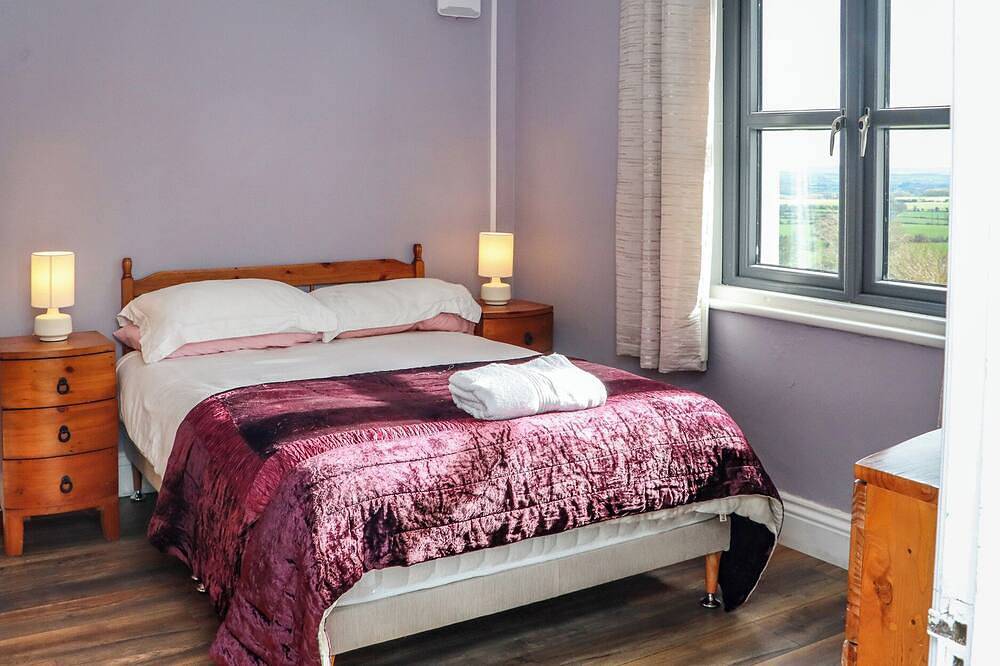 Heatherbell House, pet friendly, with open fire in Buttevant in Fermoy, County Cork