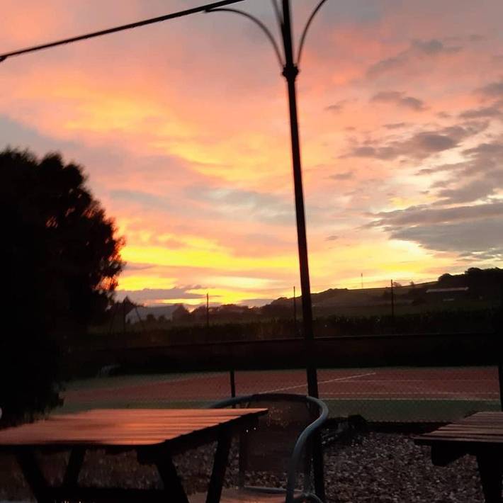 Chambre d’hôte pour 3 personnes, avec vue et jardin ainsi que piscine et terrasse en Moselle