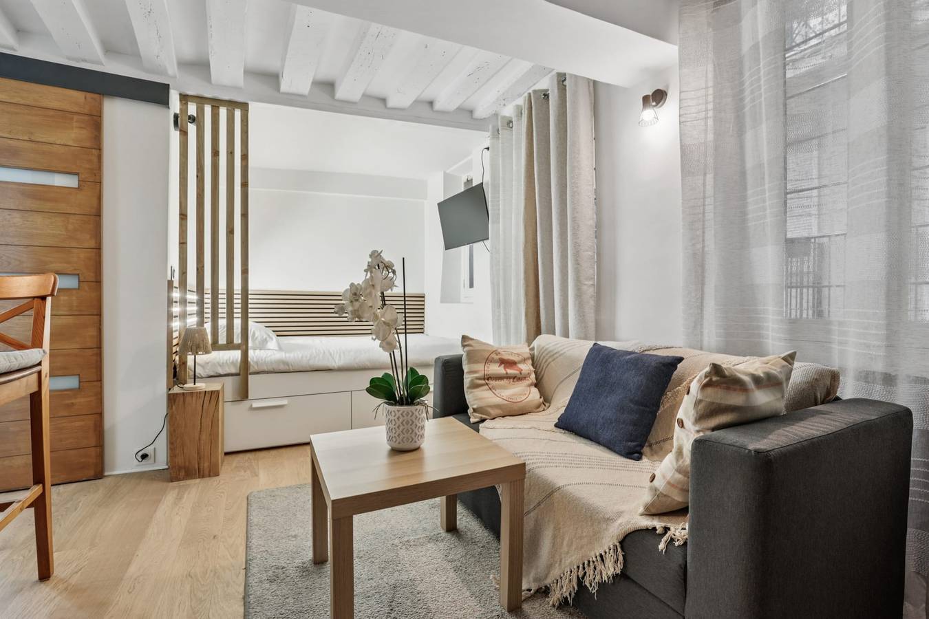 Appartamento intero, Studio Herold - Place de Victoires in 1st Arrondissement, Parigi
