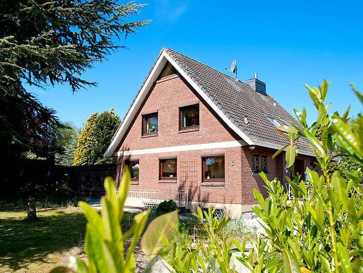 Ferienhaus für 8 Personen, mit Balkon und Terrasse sowie Garten und Sauna in Lensahn - 2
