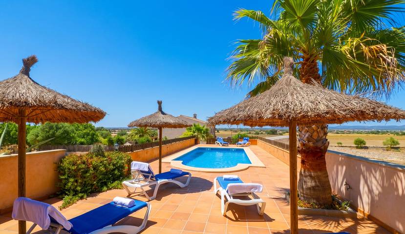 Villa for 10 people, with garden and terrace - 1