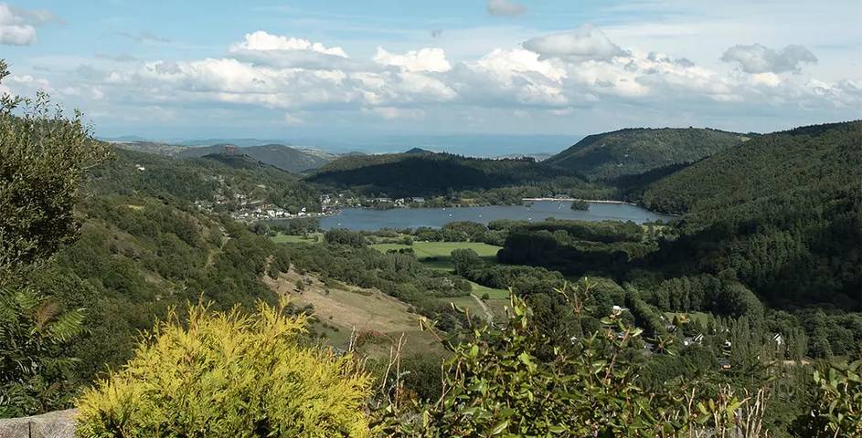 Bungalow für 6 Personen, mit Pool und Terrasse, mit Haustier in der Auvergne - 2