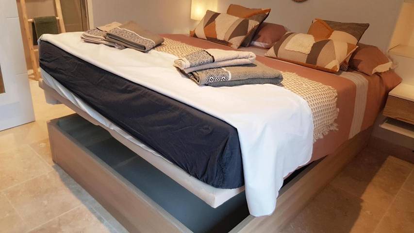 Chambre d’hôte pour 2 personnes, avec terrasse et piscine ainsi que jardin et vue à Draguignan - 3