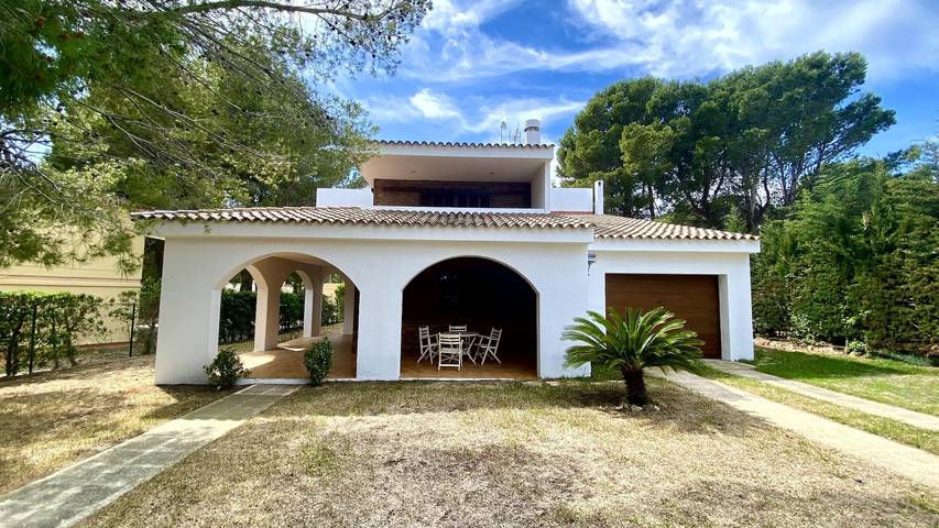 Villa for 8 people, with terrace and garden - 1