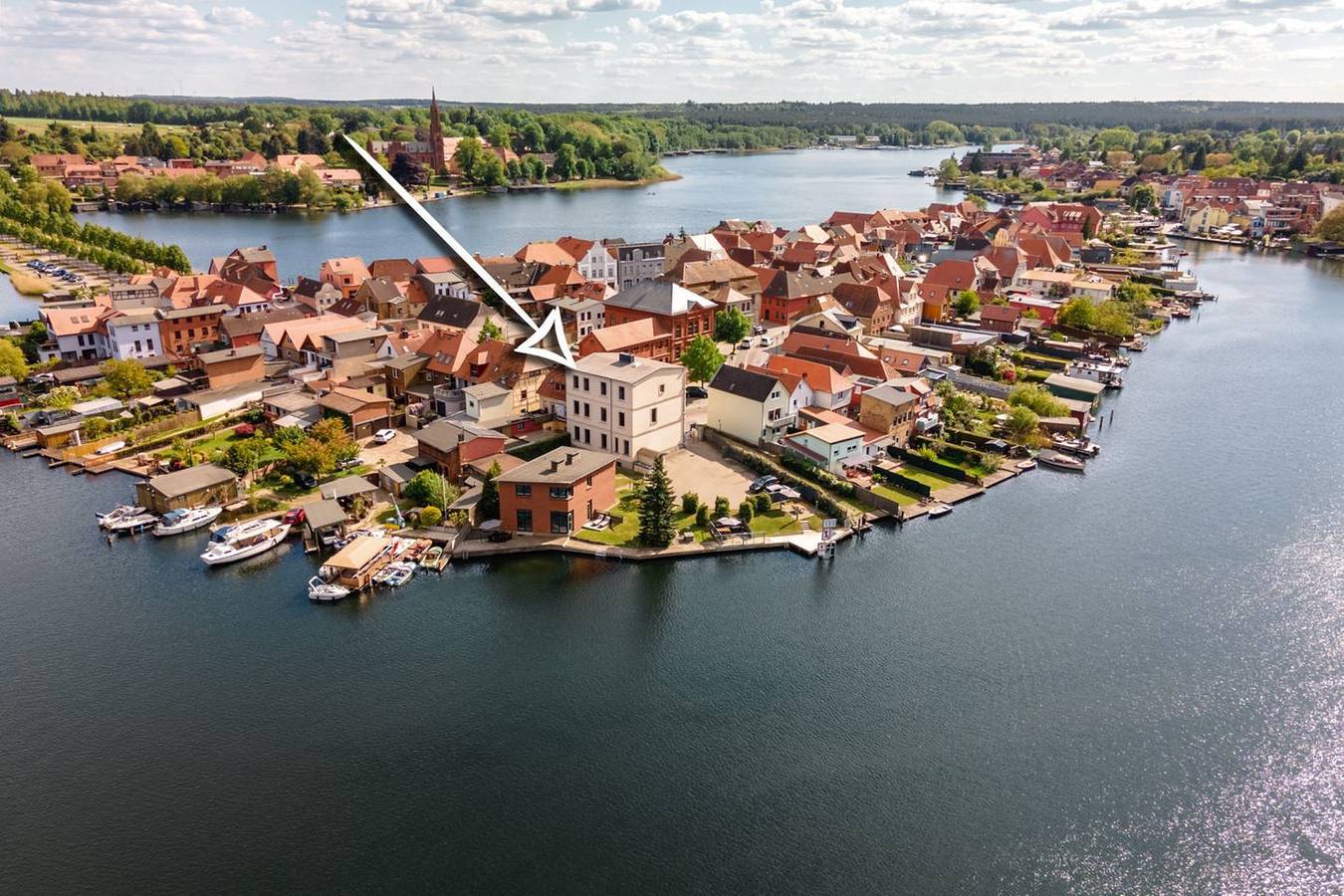 Ganze Wohnung, Ferienwohnung Blue Sea im Herzen von Malchow mit Seeblick und Kamin in Malchow, Fleesensee