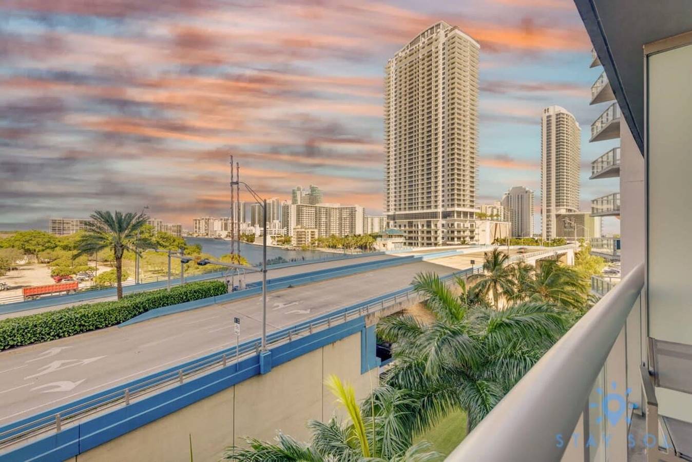Apartamento entero, Balcony   Pool   Near Beach   Gym in Hallandale Beach, Broward County
