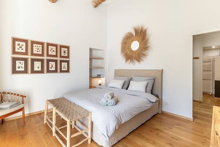 Location de vacances pour 8 personnes, avec jardin à Uchaux - 4