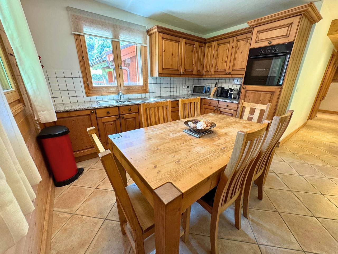 Entire apartment, Spacious 4-Room Apartment with Ski Access, Balcony, and Stunning Views near Les Menuires in Saint-Martin-de-Belleville, Les Trois Vallées