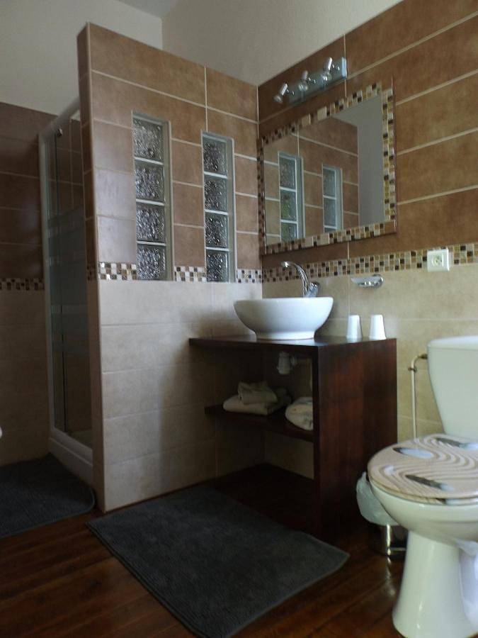 Double Room with Garden View in Moux, Région de Carcassonne