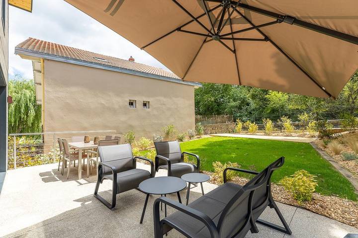 Gîte pour 4 personnes, avec jardin dans Lac d'Aydat - 2