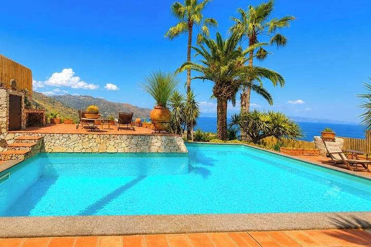 Villa pour 6 personnes, avec Balcon et Jardin à Mazzarò