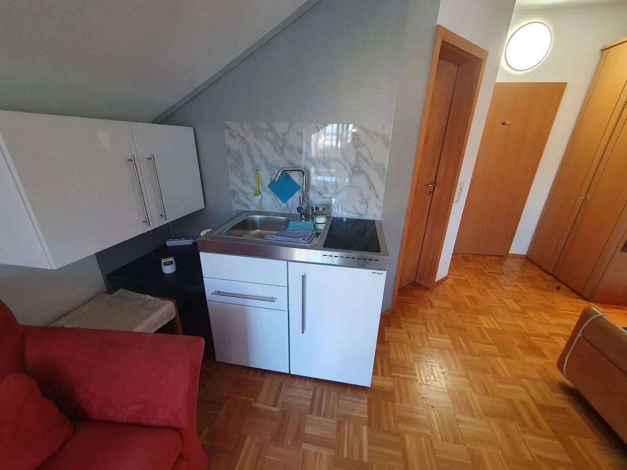 Ganze Ferienwohnung, Abm Apartment 31 in Zwingenberg, Bergstraße