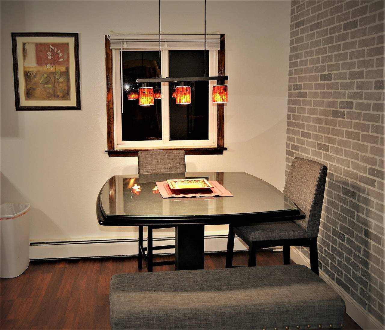 Ganze Wohnung, Arhaus 3 Ruhiger Rückzugsort mit zwei Schlafzimmern in Grand Forks, Grand Forks County