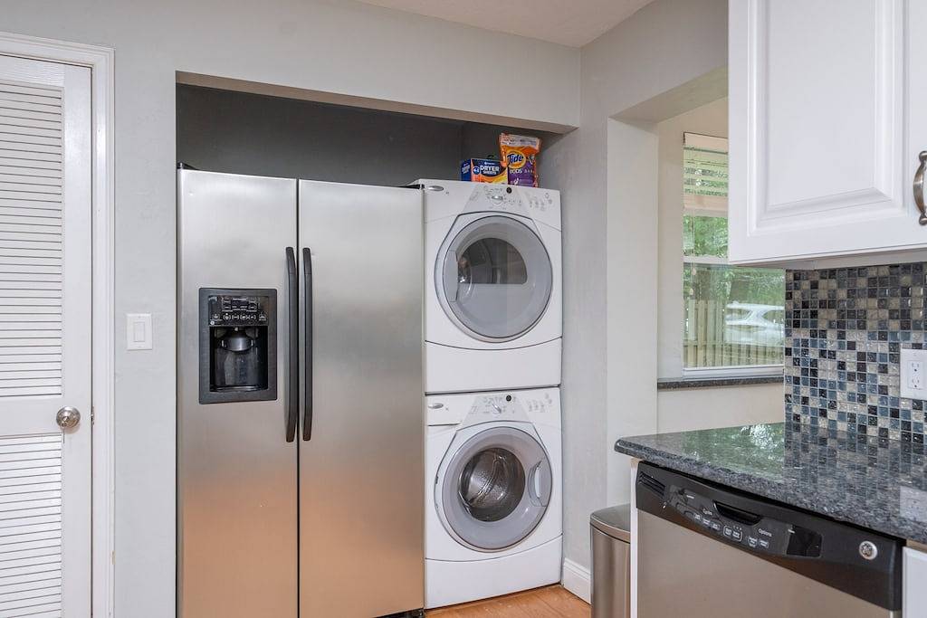 Gainesville Style - King and Queen 2B/2B walk to Uf in Gainesville, Alachua County