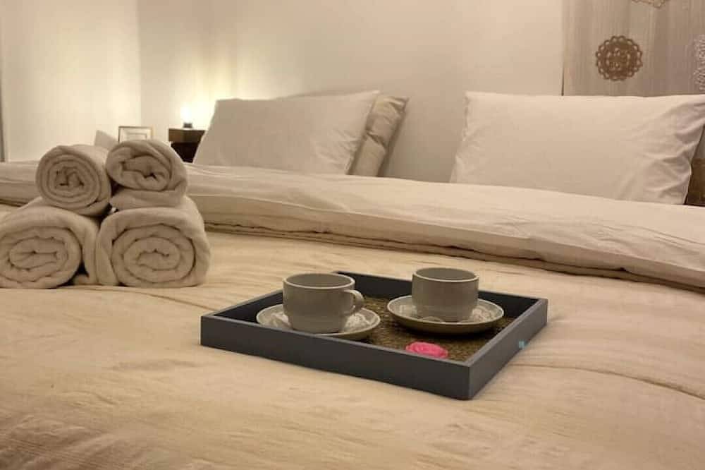 Aurora - Old Town Ensuite w/ Free Wifi&Breakfast in Famagusta, Northern Cyprus