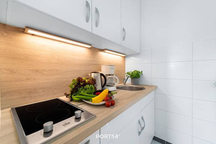 Ganze Wohnung, Deck 4 - für 3 Personen, zentrale Lage, ideal für Fahrradausflüge, Balkon in Büsum, Kreis Dithmarschen
