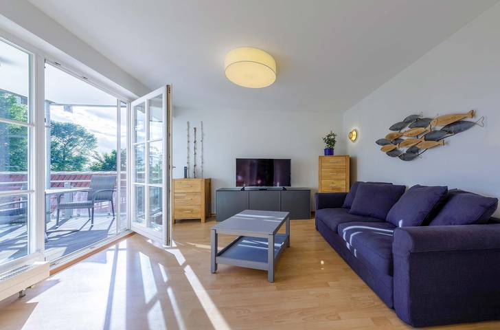 Ferienwohnung für 3 Personen, mit Balkon und Seeblick in Waren (Müritz)