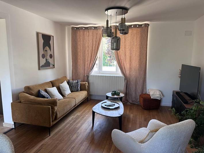 Location de vacances pour 6 personnes, avec Balcon ainsi que Terrasse et Jardin dans Brienne-le-Château