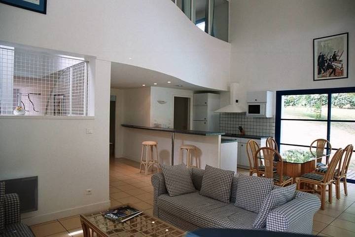 Villa pour 8 personnes, avec jardin ainsi que terrasse et piscine, adapté aux familles dans les Landes - 2