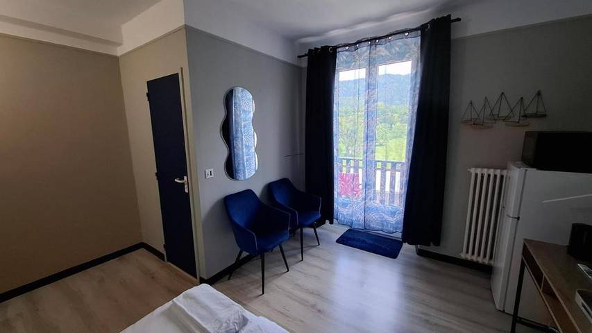 Gîte pour 2 personnes, avec balcon et vue dans Lully - 3