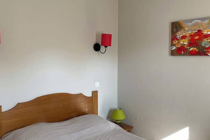 Gîte pour 5 personnes, avec terrasse ainsi que jardin et jacuzzi à Monflanquin - 2