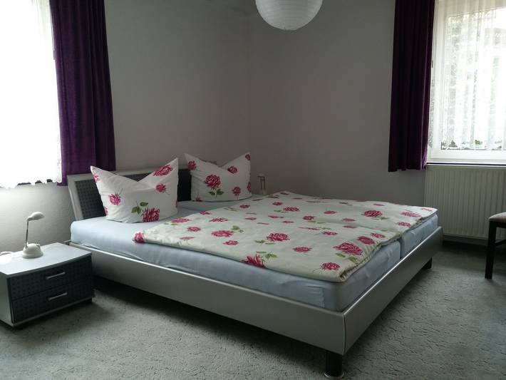Ferienwohnung für 5 Personen, mit Balkon und Garten in Bannewitz - 4