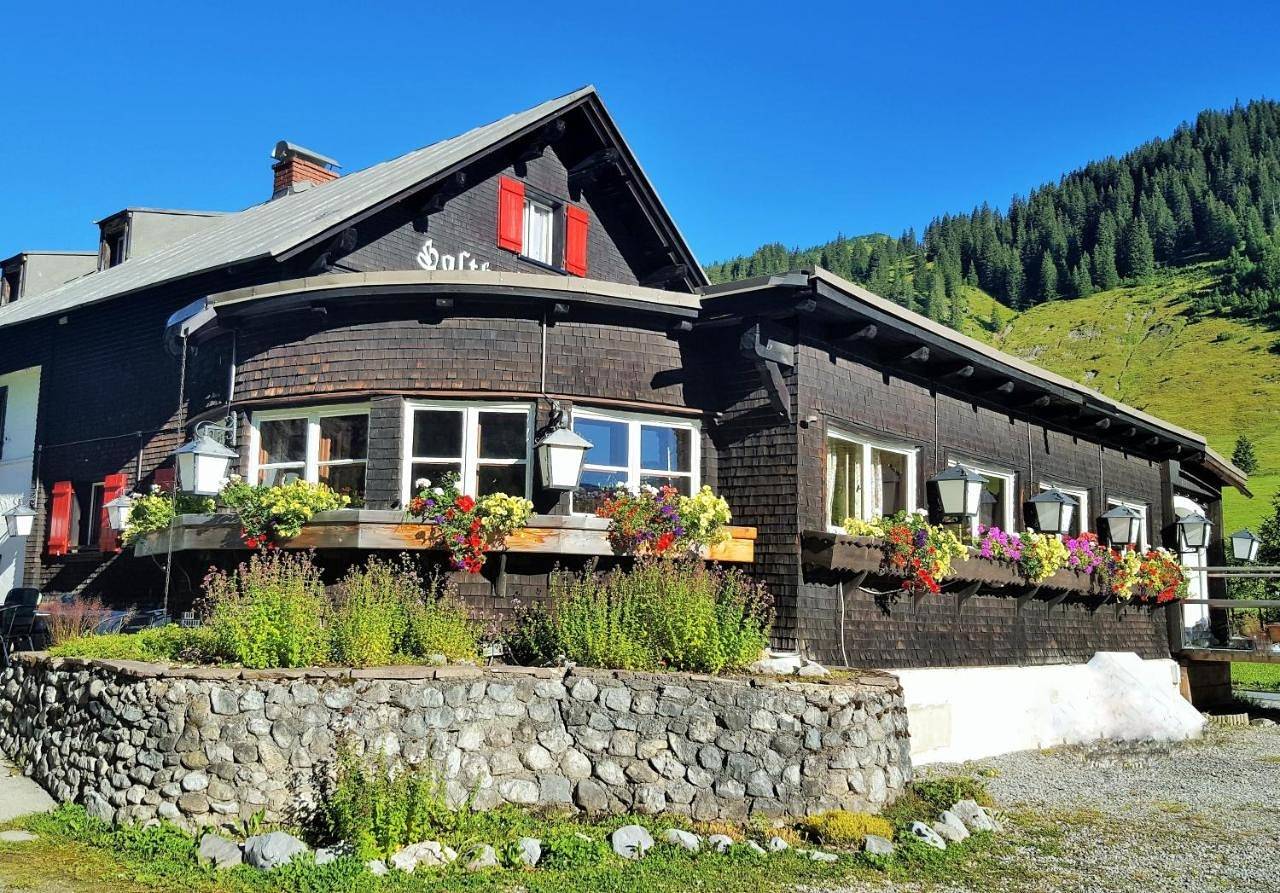 Gasthof Auerhahn in Lech am Arlberg, Arlberg