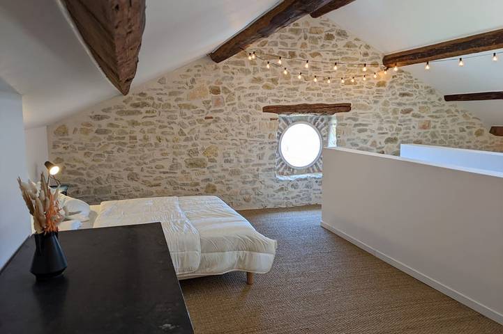 Location de vacances pour 14 personnes, avec jardin et balcon, animaux acceptés à Cavillargues - 3