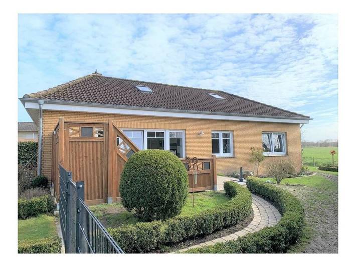 Ferienhaus für 4 Personen, mit Garten in Hinte