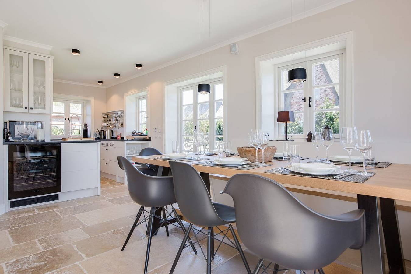 Luxushausteil unter Reet. Ca. 126 qm Nutzfläche für bis zu 6 Gäste im Eg/Ug/Og in Wenningstedt, Sylt