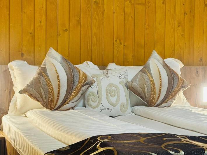 Maison d’hôte pour 2 personnes, avec Terrasse ainsi que Jardin et Vue à Sibiu - 3