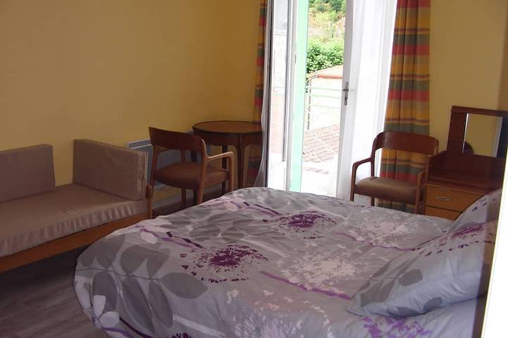 Gîte pour 5 personnes, avec jardin à Massiac - 3