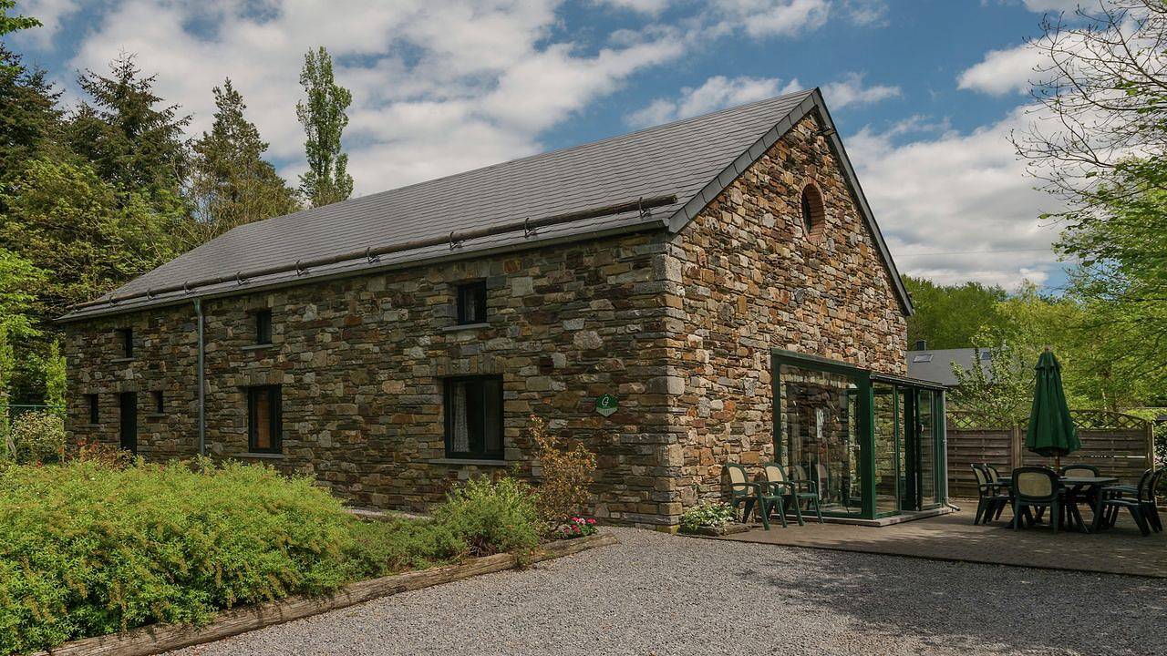 Maison de vacances pour 8 personnes avec jacuzzi in La Reid, Theux