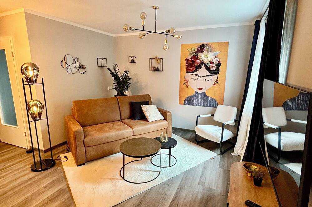 Ganze Wohnung, Stilvolle Einliegerwohnung mit Boxspringbett in Babenhausen, Südhessen