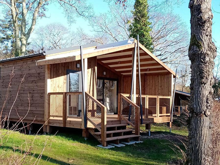 Camping Port de Plaisance  - Mobile home 6 persons - Chalet | Ultimate | 3 Bedrooms | 6 Pers. | Raised terrace | Tv in Clohars-Fouesnant, Quimper region
