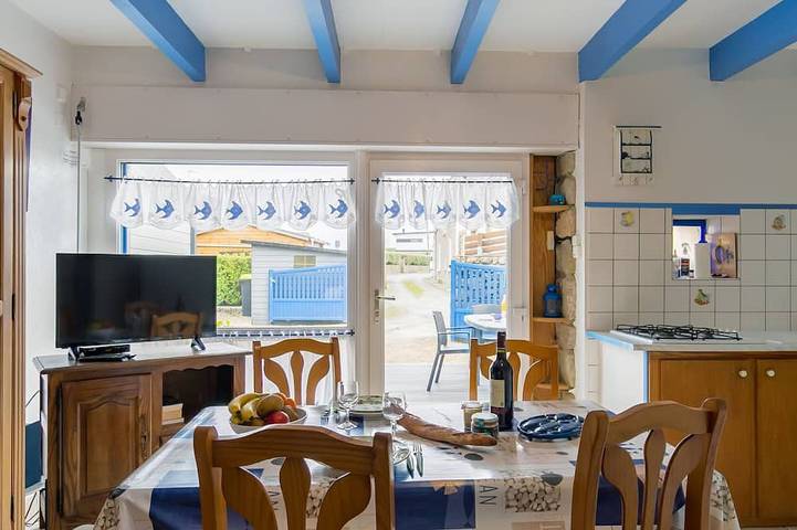 Location de vacances pour 2 personnes, avec Balcon/Terrasse ainsi que Terrasse et Jardin dans Plage Du Billou Santec