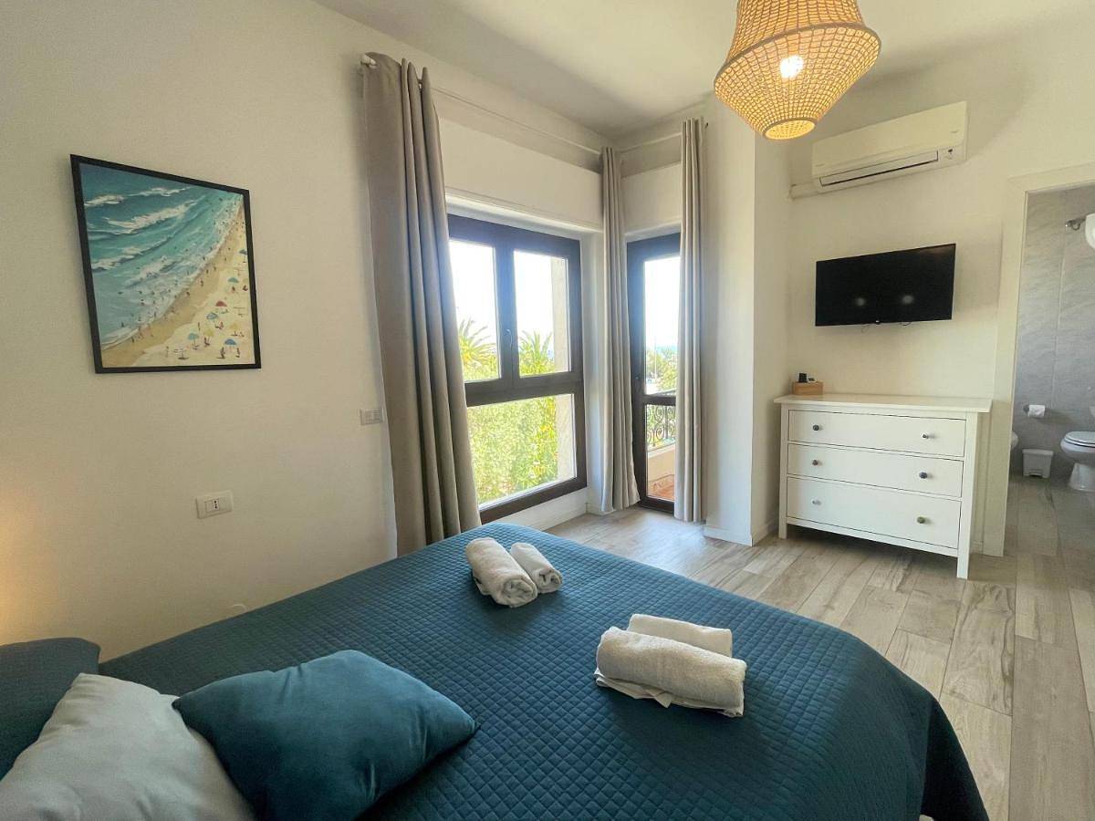 Appartamento intero, Two-Bedroom Apartment in Poetto (Cagliari), Cagliari