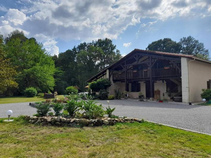 Maison d’hôte pour 5 personnes, avec vue ainsi que jardin et piscine en Aquitaine - 2